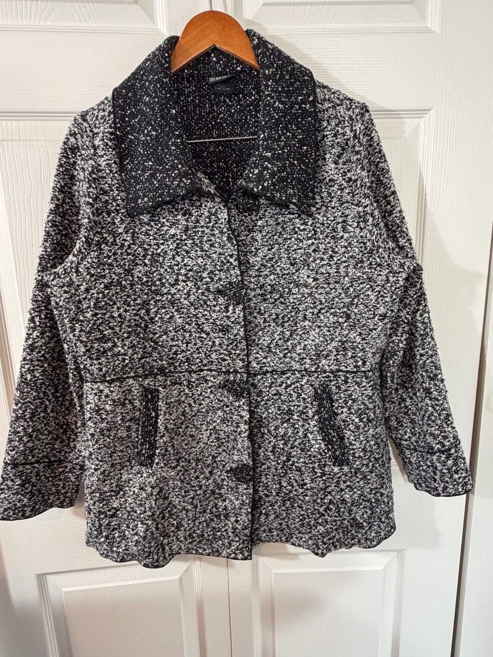 Nomadic Traders Black White Boucle Knit Jacket Womens L Cardigan Blazer Sweater